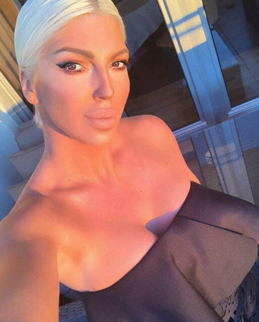 ‘Yenge’ lakaplı Jelena Karleusa çıplak pozunu paylaştı!